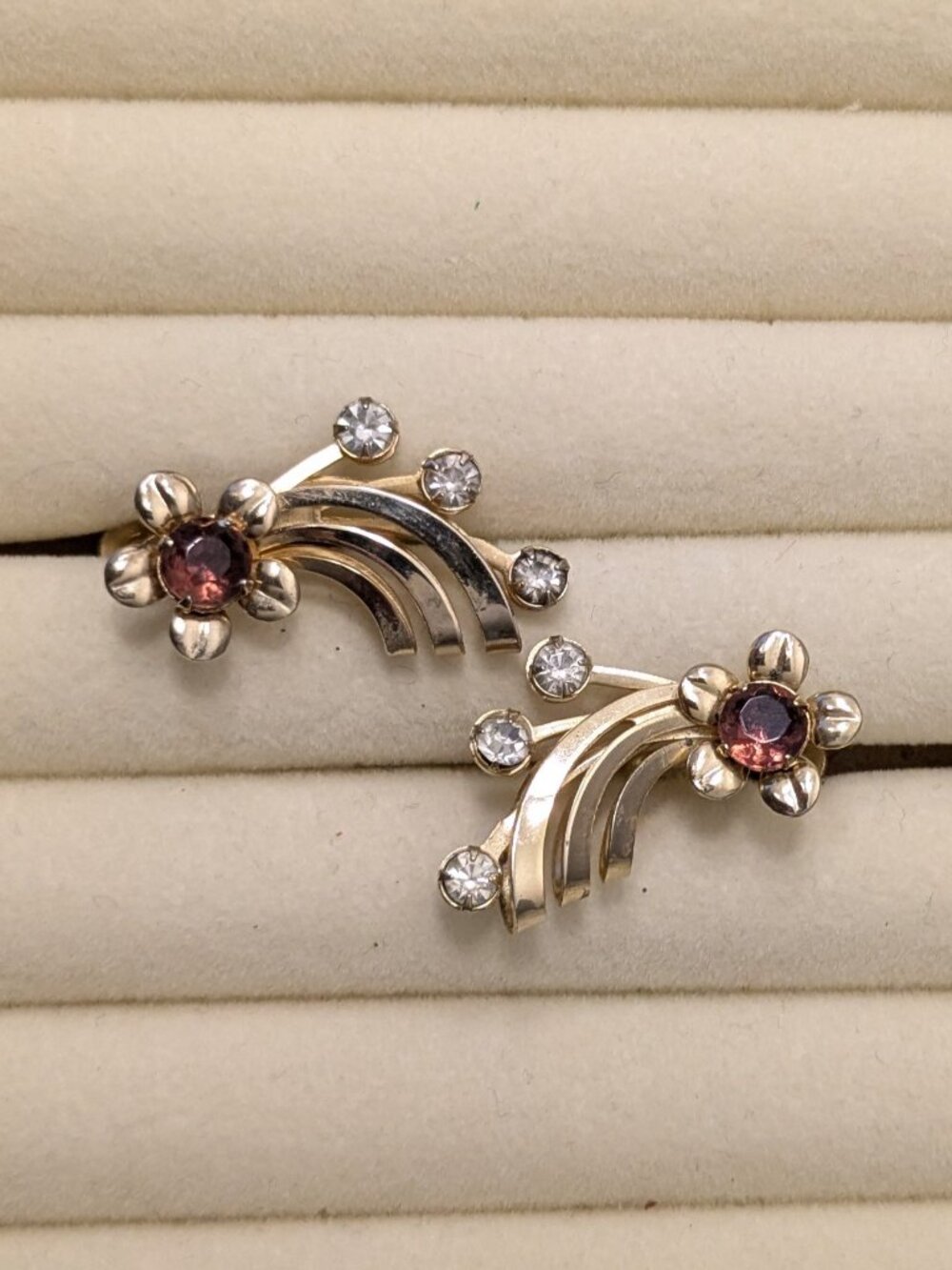 Vintage Shooting Star Screw Back Eearrings